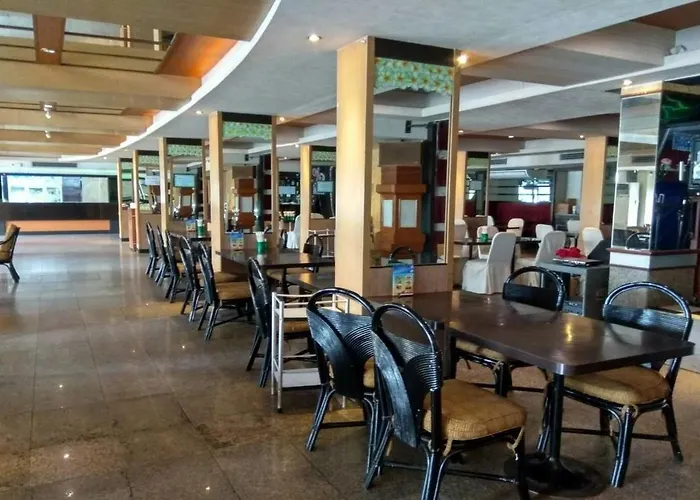Hotel Niran Grand