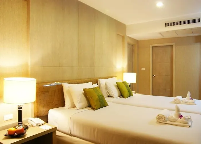 Niran Grand Hotel 4*