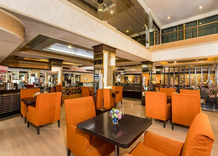 Hotel Niran Grand