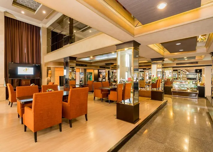 Hotel Niran Grand