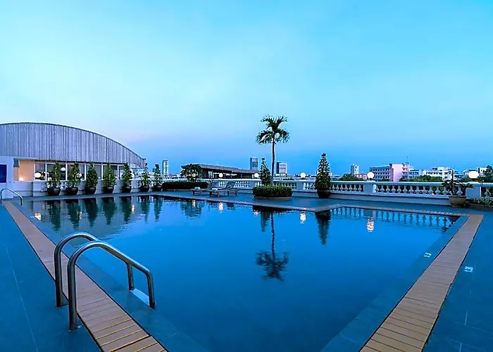 Niran Grand Hotel
