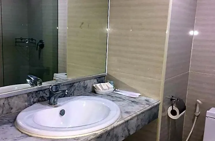 Hotel Niran Grand