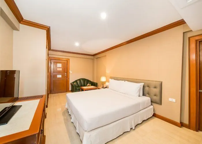 Niran Grand 4*